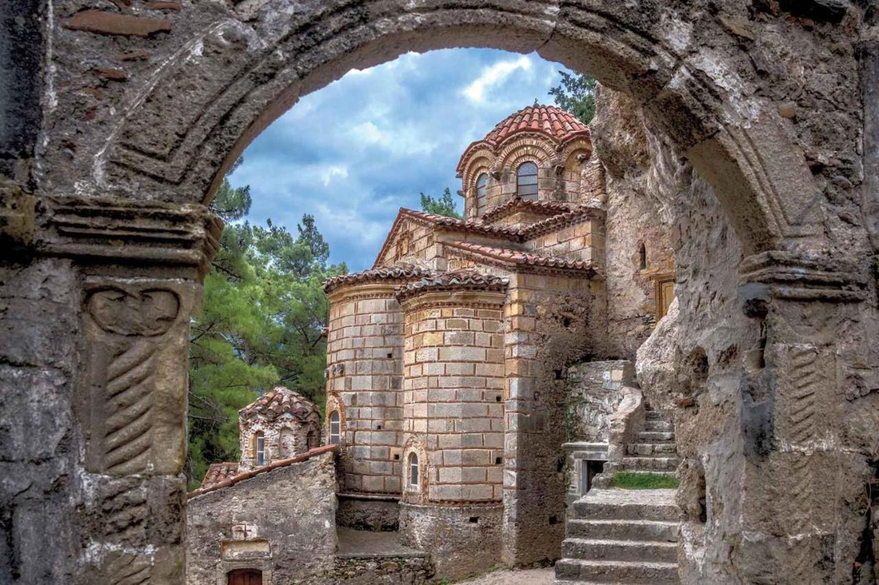 Olive And Orange Apartment Mystras