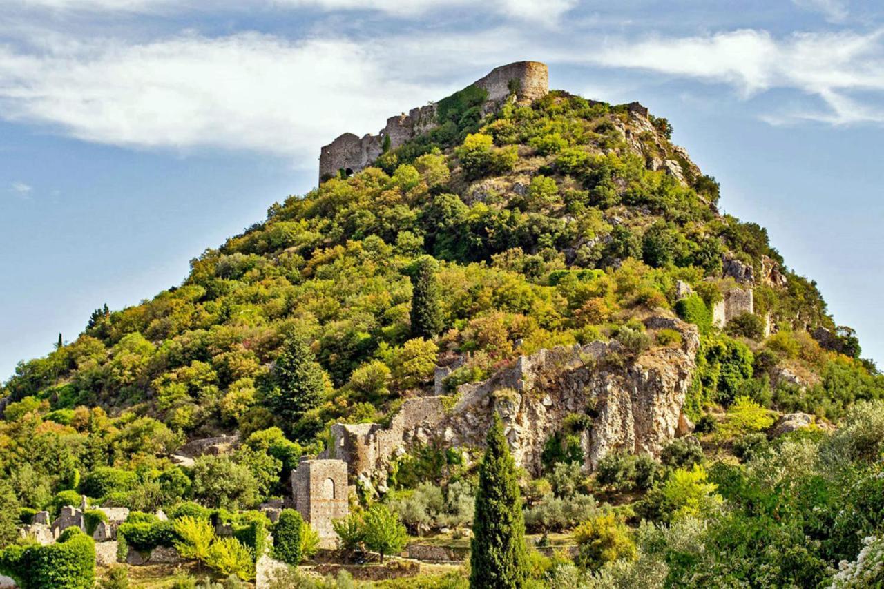 Apartment Olive And Orange Mystras